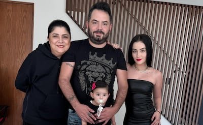 Bautizo de Tessa, la hija de José Eduardo Derbez y Paola Dalay, se celebra sin la presencia de la familia Derbez