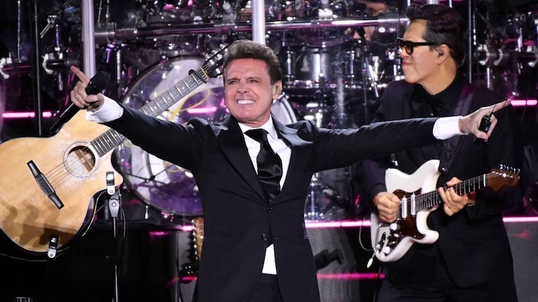 La aerolínea se pronuncia sobre el piloto que acusa a Luis Miguel de una supuesta deuda: “Nunca ha trabajado con nosotros”