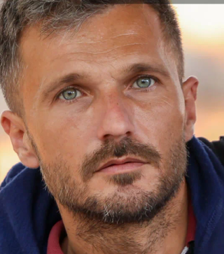 Curandero milagroso acude al médico para chequeo: “Prefiero ponerme en manos de un especialista”