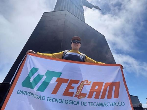 UTTECAM lleva innovación mezcalera de la Mixteca poblana a simposio internacional en Brasil